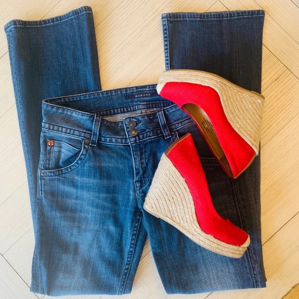 Hudson But lift Back Pocket Boot Cut Blue Jeans